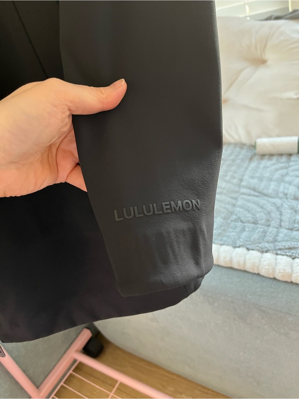 NWOT Lululemon RepelShell Rain Jacket 6 - Picture 9 of 12